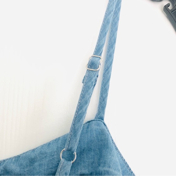 Light wash denim looking apron flare dress with big front pockets button down - Picture 4 of 17